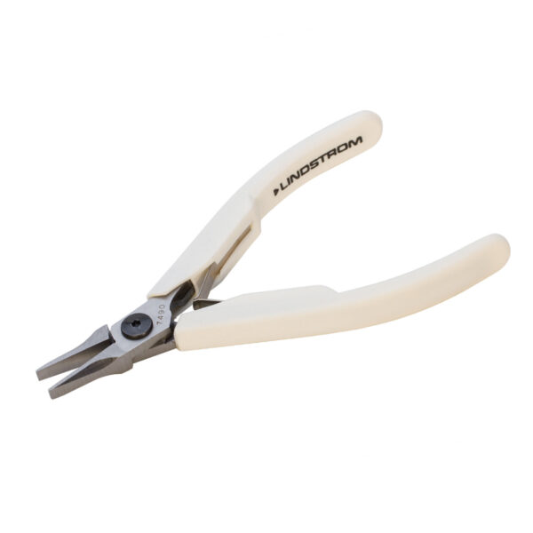 Lindström 7490 Supreme Series Flat Nose Pliers – 146 mm