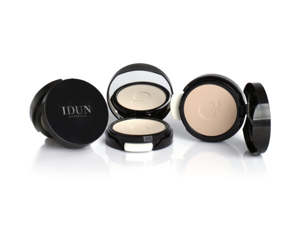 IDUN Minerals Sarek 2-IN-1 Pressed Powder & Foundation - Light - Image 2