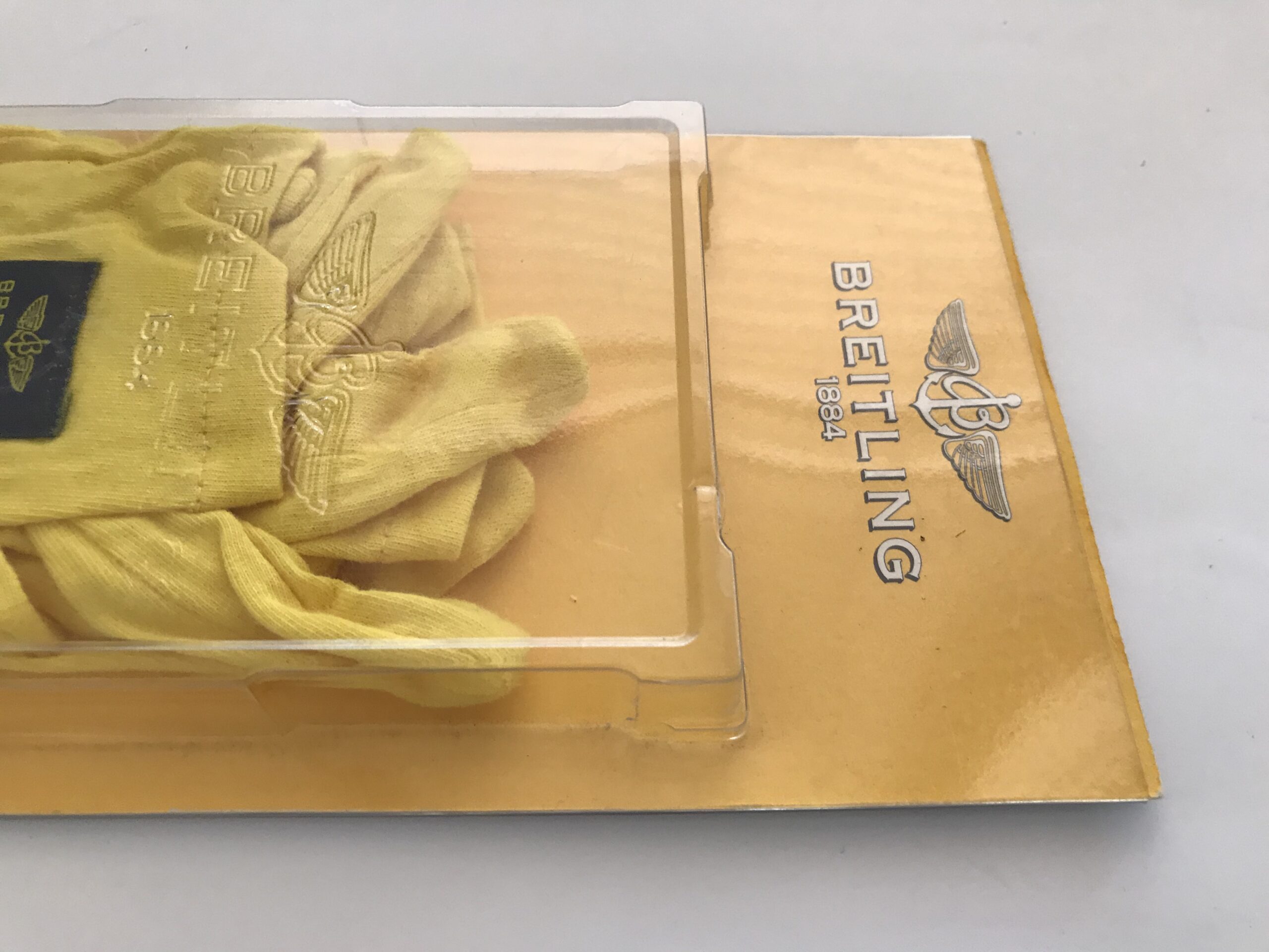 New Breitling yellow gloves universal size - Image 4