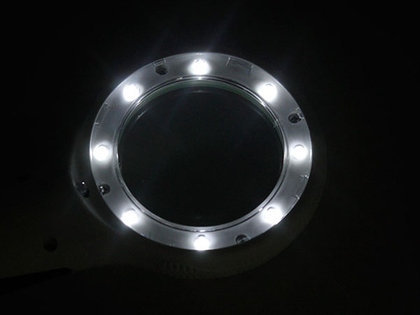 Reading Magnifier, 4x Magnification, 8 LED + UV Light, 60 mm Lens, White, Ref. 09064 - Image 2