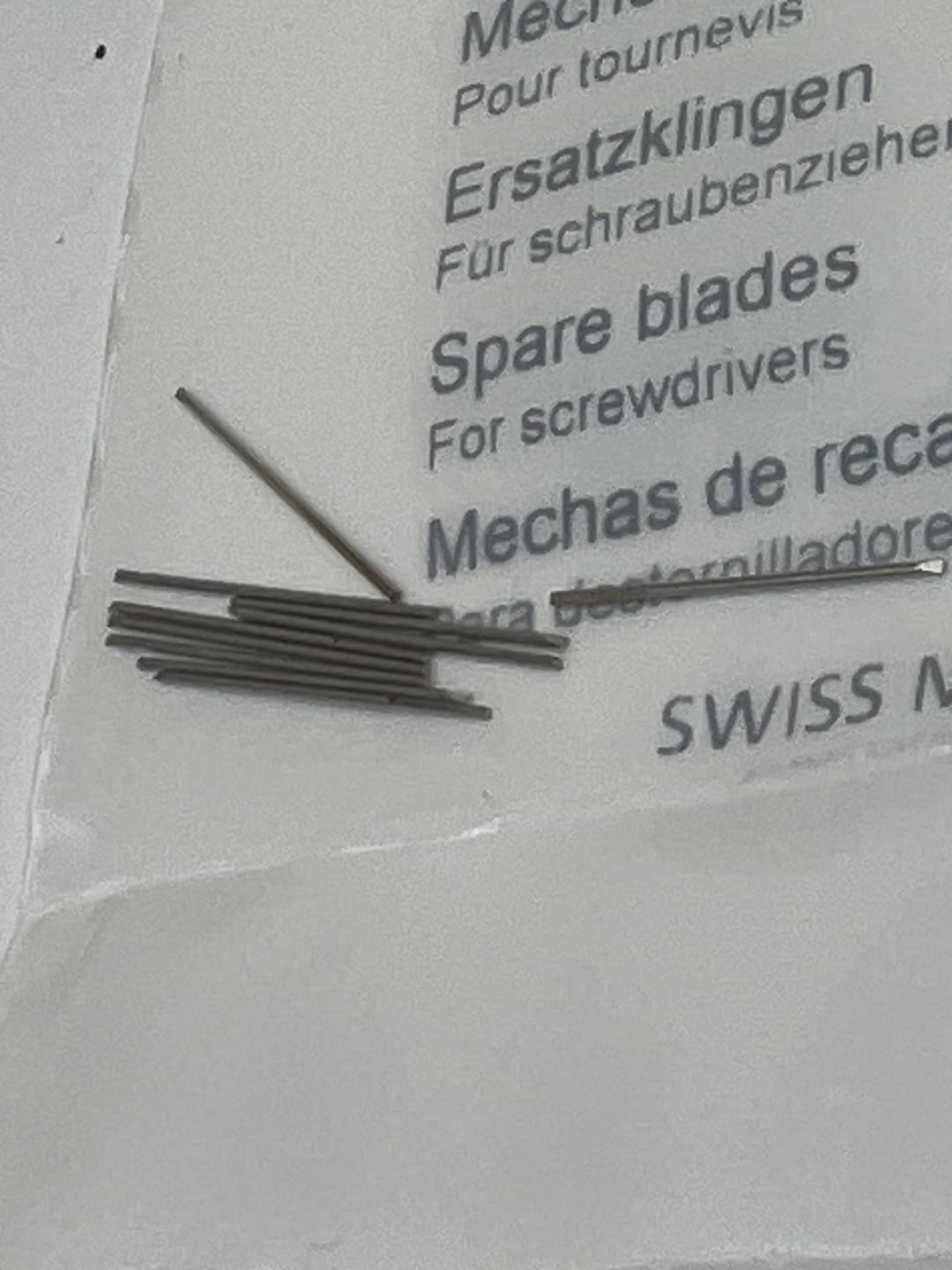 Bergeon 30080-A-10 DI 0.50 mm Steel Screwdriver Blades - Pack of 10 - Image 6