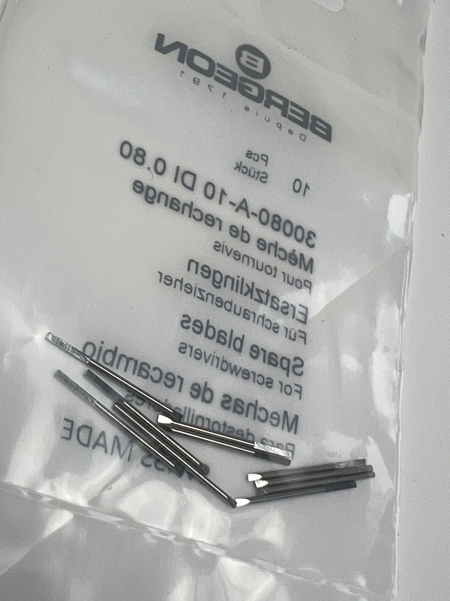 Bergeon 30080-A-10 DI 0.80mm Steel Screwdriver Blades - Pack of 10 - Image 2