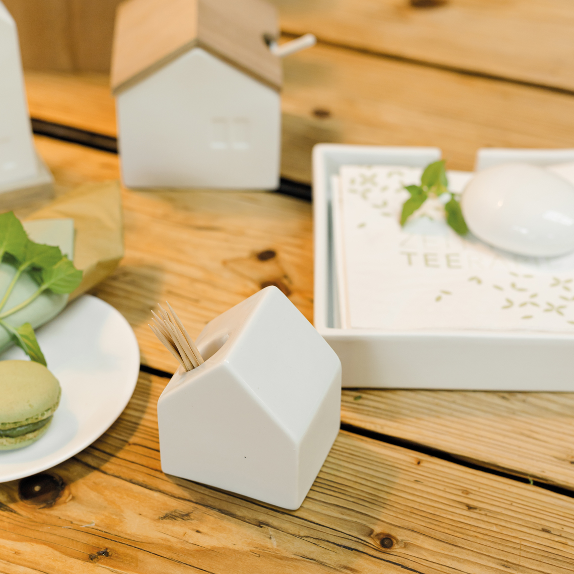 Räder Porcelain House Toothpick Holder - Image 2