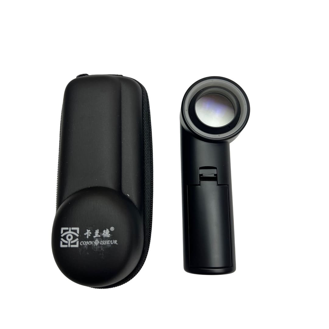 Connoisseur 10x Loupe Magnifier with UV and LED Light - Damaged Box Return - Image 3