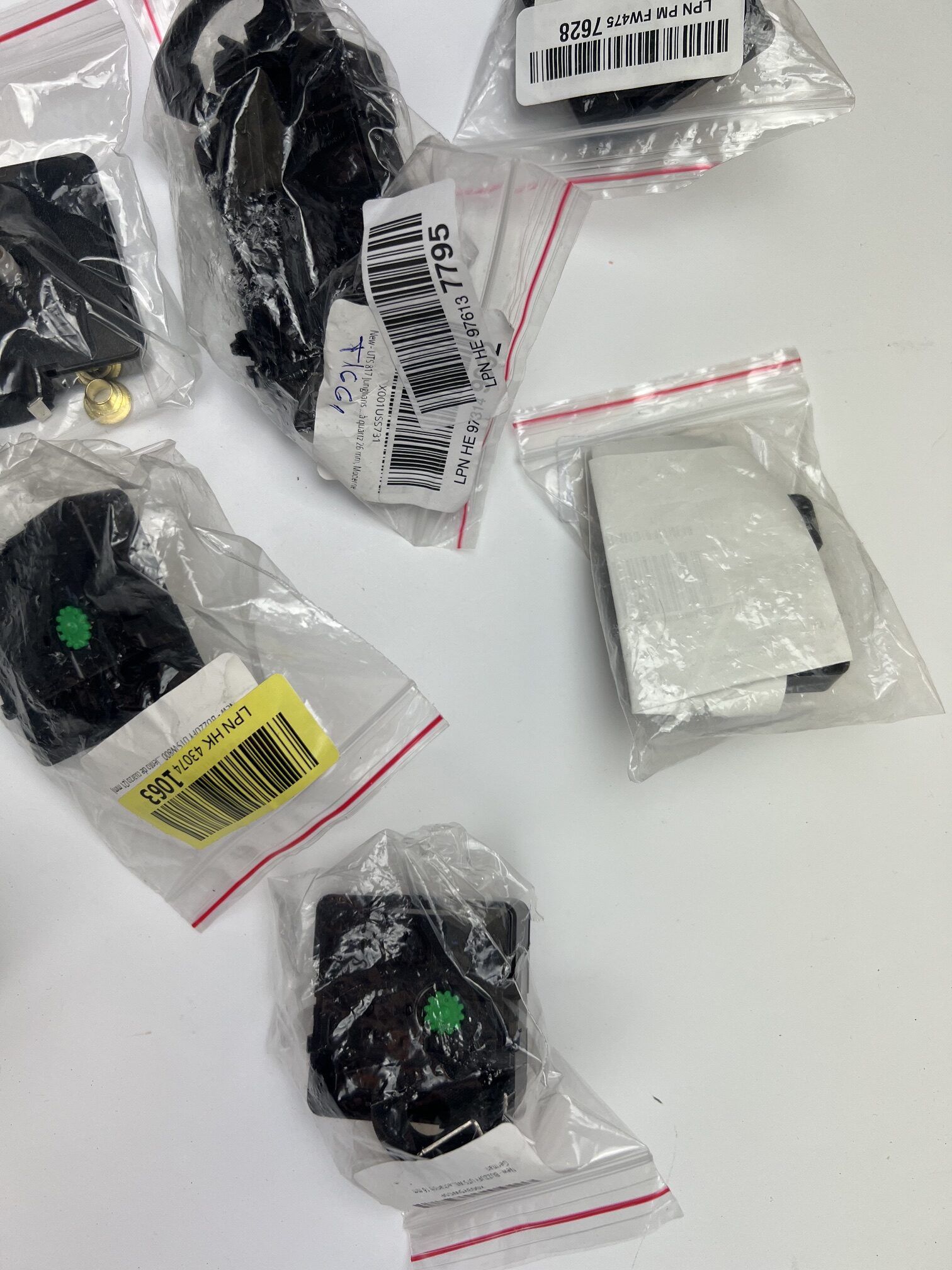 Mixed UTS Quartz Clock Movements 10 Pack, Sold as is - Image 10